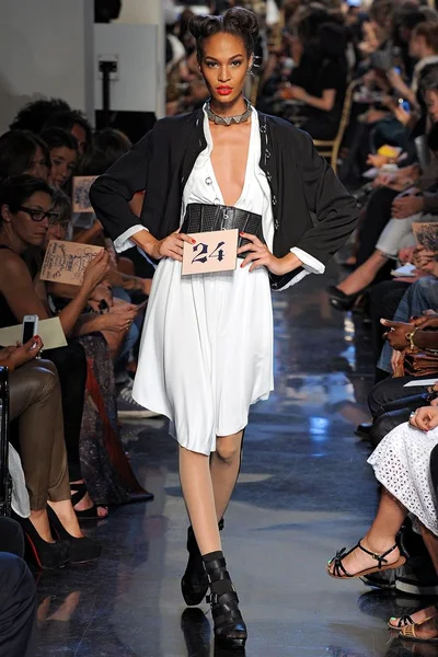 Look 24